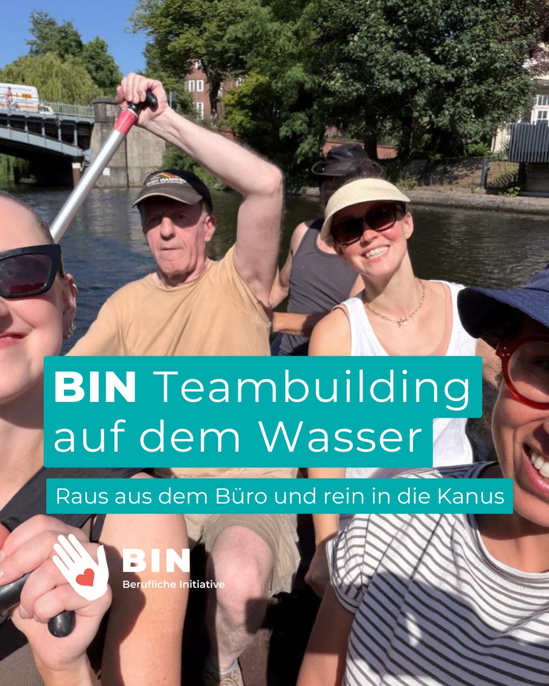 ☀️ Wir verabschieden uns vom Sommer – mit einem kleinen Rückblick auf einen schönen Tag im August. ⛵💚
Bei unserem BIN-Teambuilding ging es gemeinsam aufs Wasser: raus aus dem Arbeitsalltag, zusammen lachen, Zeit miteinander verbringen und den Hamburger Sommer genießen.
Ein schöner Tag mit unserem Team, an den wir gerne zurückdenken. 💚
#BIN #Teambuilding #TeamBIN #Hamburg #sommerinhamburg